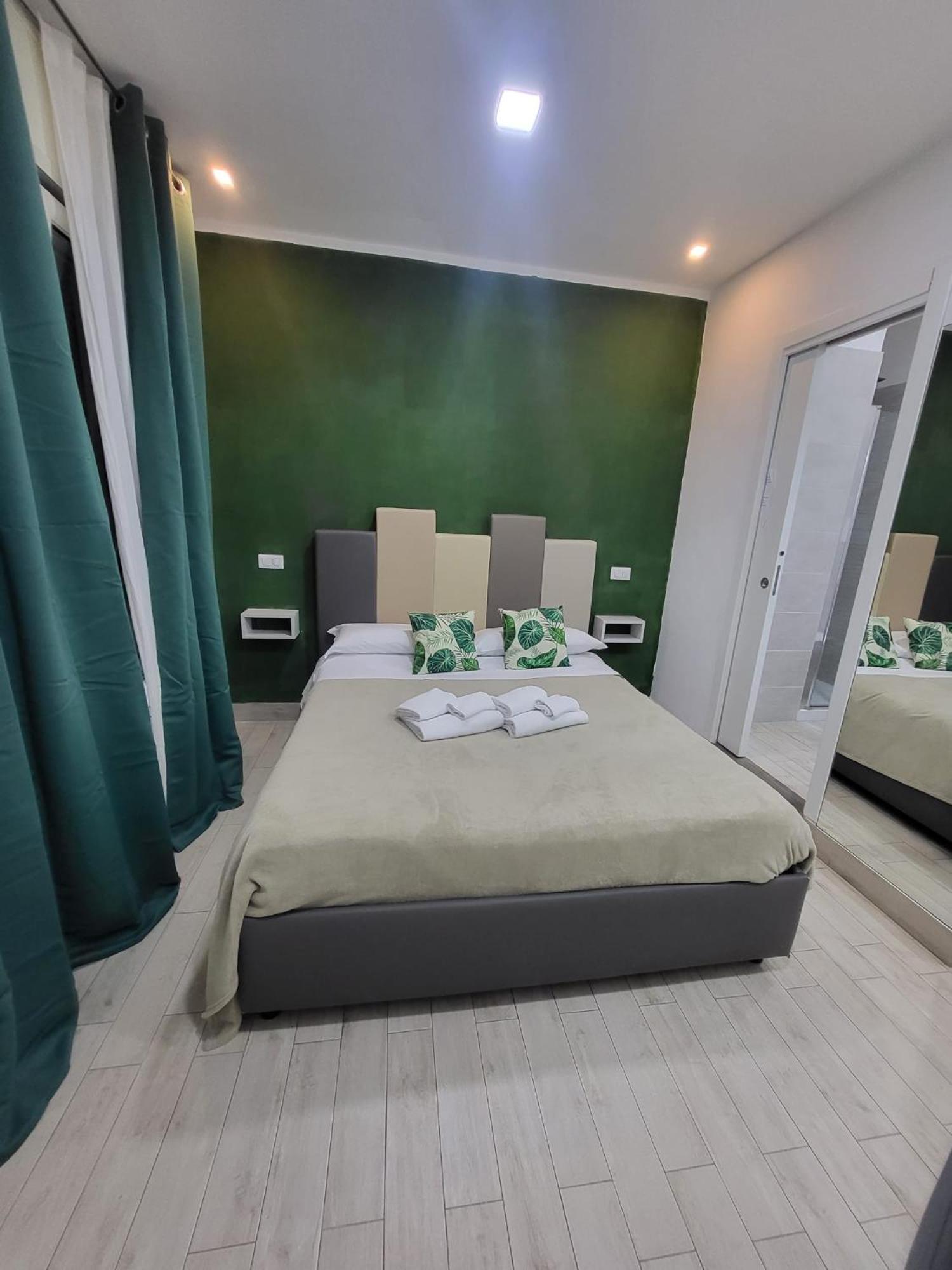 New Era Rooms Naples Exterior photo